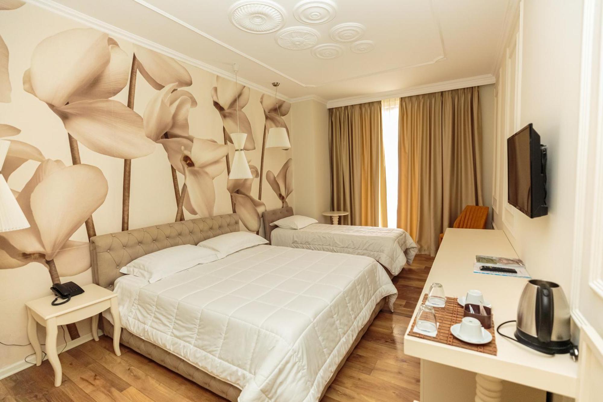 Hotel Regina & Vlorë