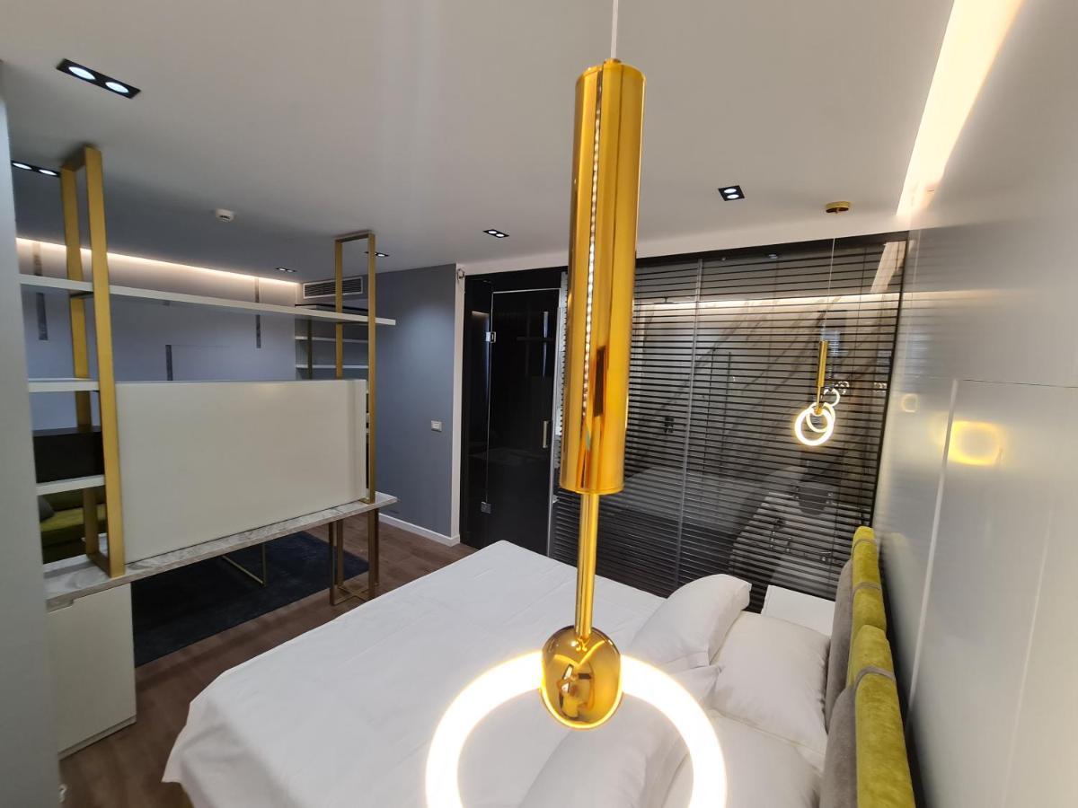 Regina & Hotell 4*